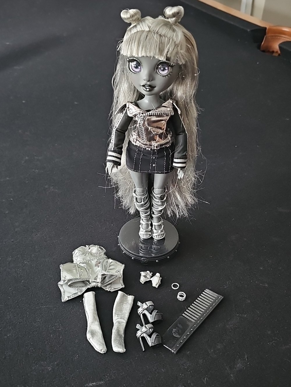 Shadow High Luna Madison Fashion Doll